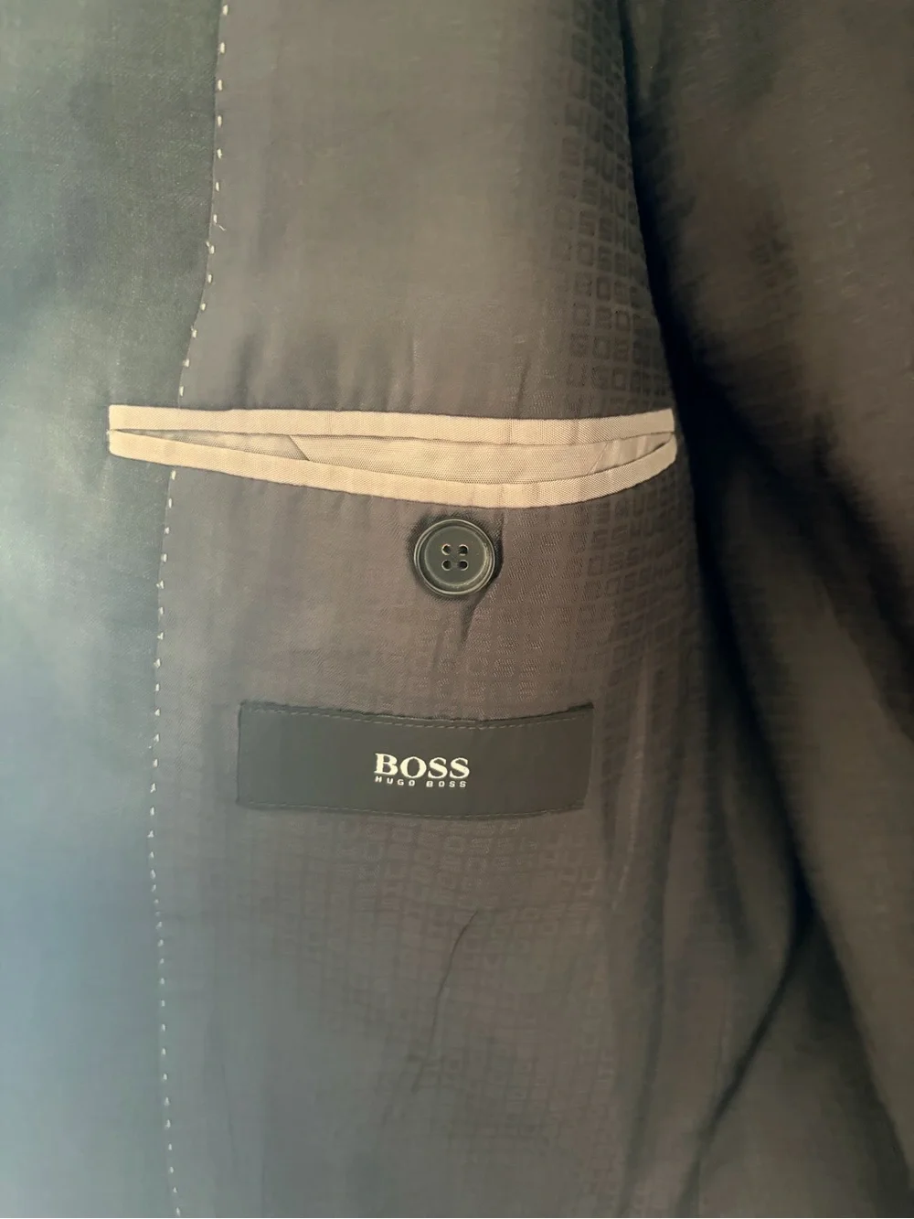 Men's Black Two-Button Suit Blazer Hugo Boss super 100